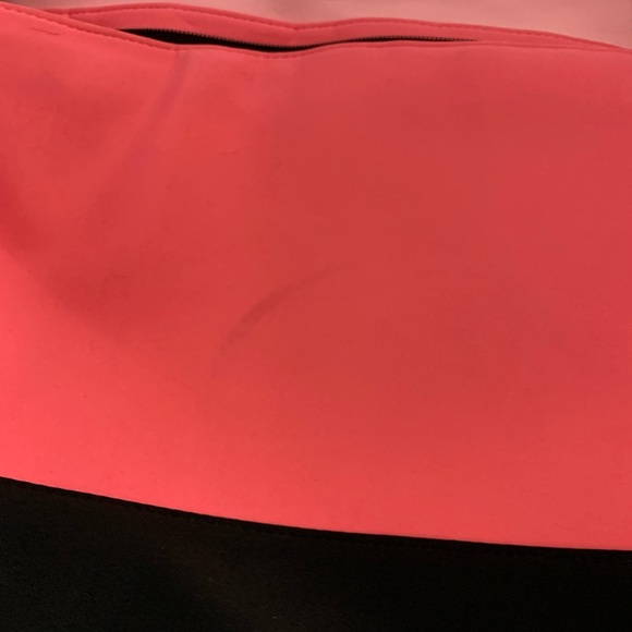 Victoria’s Secret pink color block laptop case with strap - Picture 3 of 10